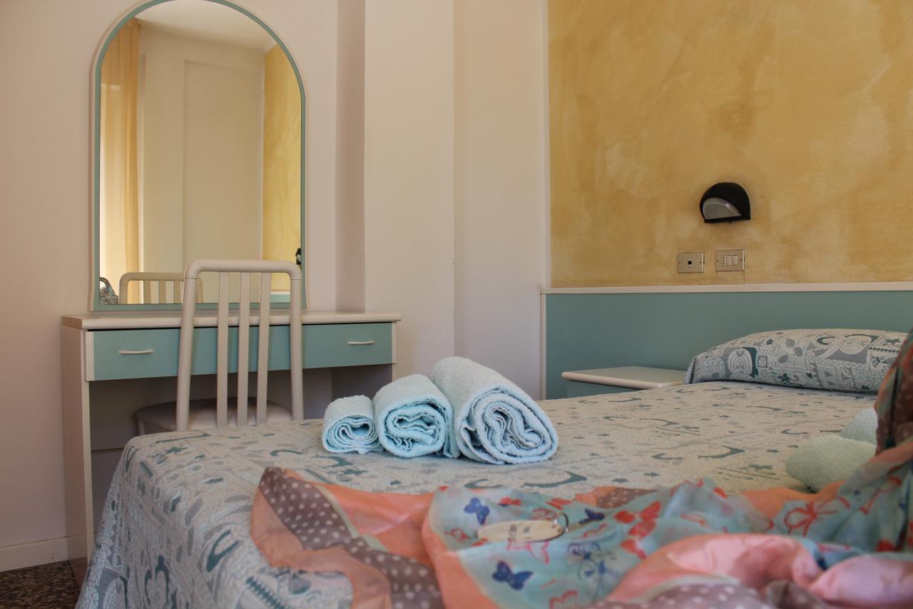 Hotel American Bellaria-Igea Marina Zimmer foto